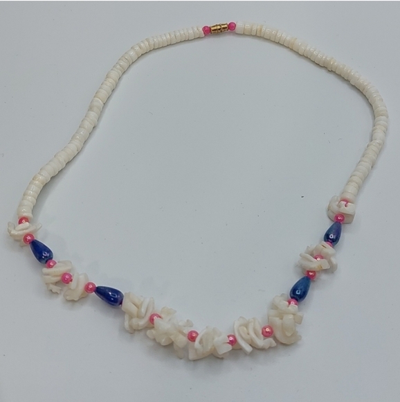Jewelry - White Heishi Beads and Shell Hawaiian Choker Necklace